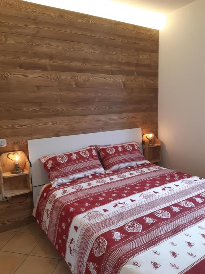 Azienda Agricola Agriturismo I Sei Petali Capo di Ponte Extérieur photo